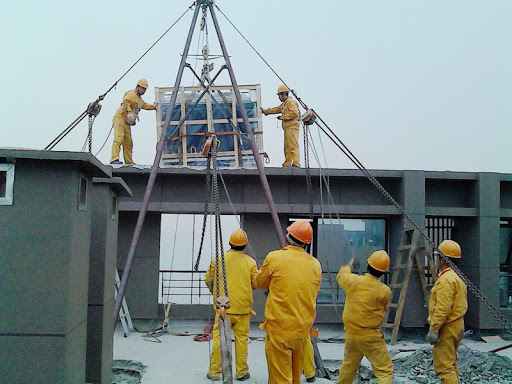 大型設備吊裝搬運安裝工需要掌握哪些安全技術措施？