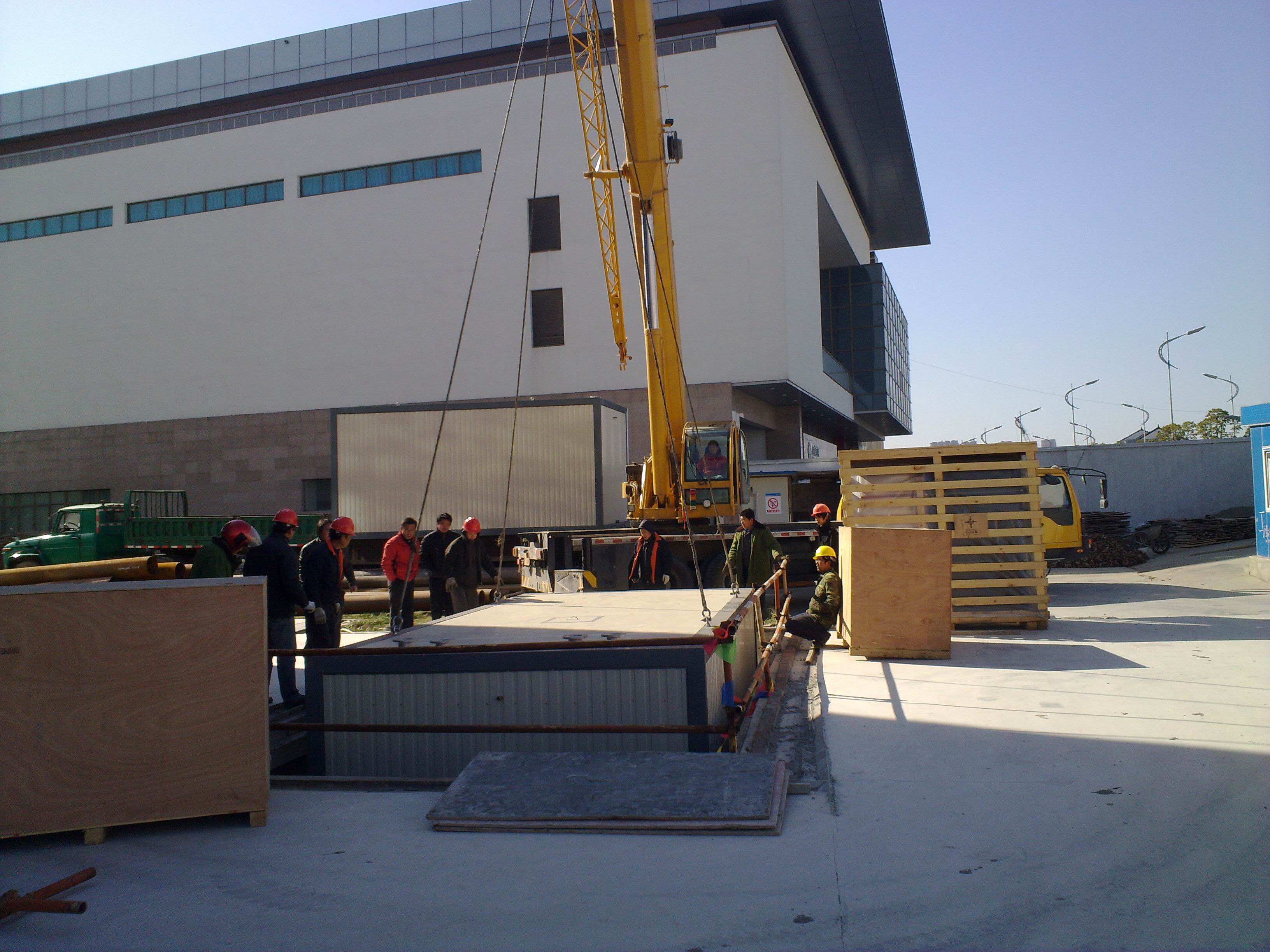 為什么要選擇專業的設備吊裝搬運公司？