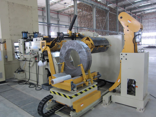 為避免設(shè)備損壞我們該如何掌握好無錫精密設(shè)備搬運(yùn)技巧？